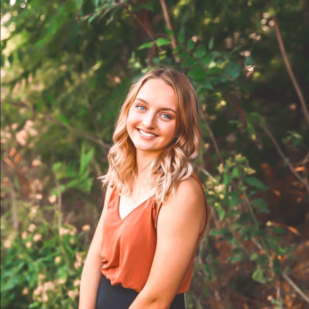 Meet your Posher, Alli